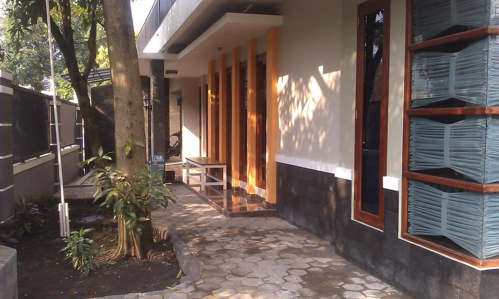 Rumah Sarwestri Hotel Bandung Luaran gambar