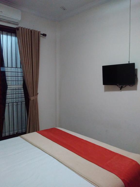 Rumah Sarwestri Hotel Bandung Luaran gambar