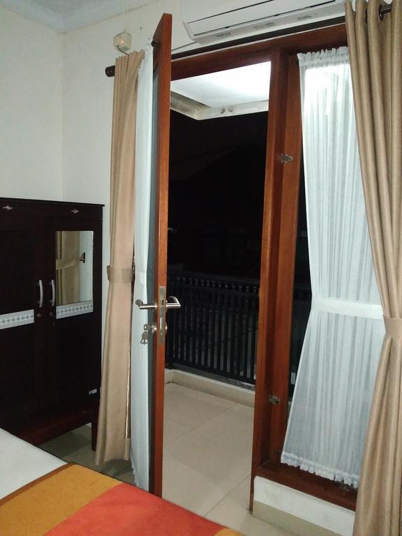 Rumah Sarwestri Hotel Bandung Luaran gambar