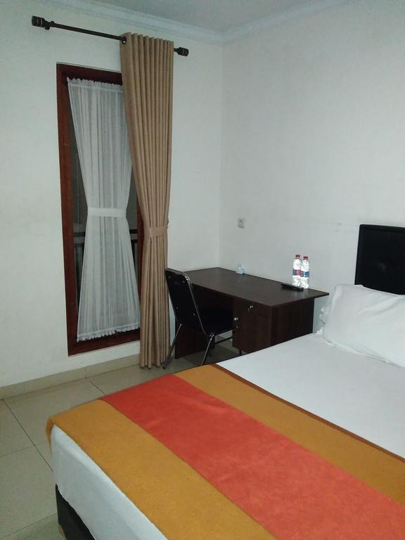 Rumah Sarwestri Hotel Bandung Luaran gambar