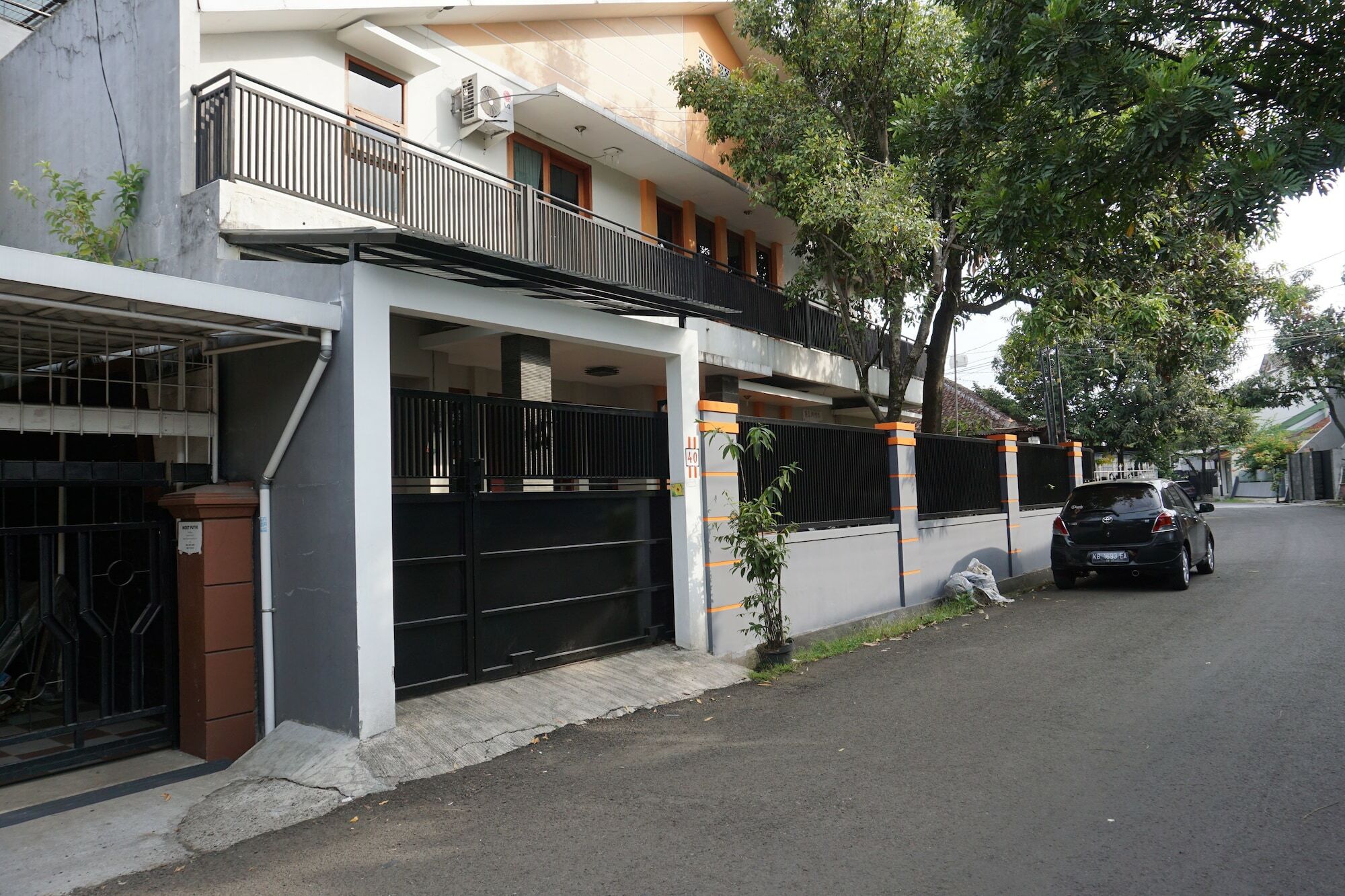 Rumah Sarwestri Hotel Bandung Luaran gambar